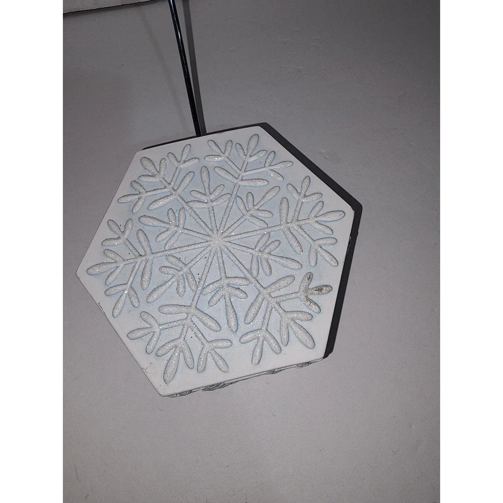2020 Hallmark Club Exclusive Christmas‎ Snowflake Ornament Holder